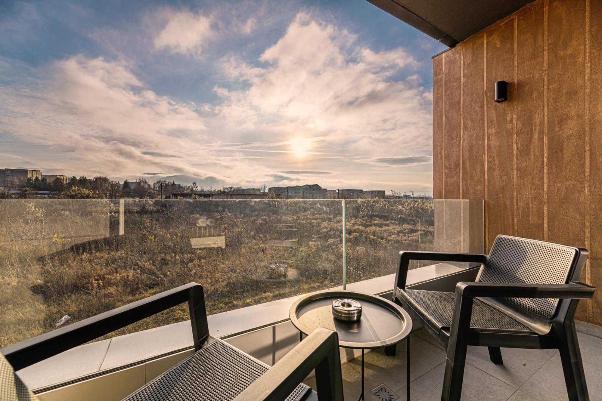 Luxury Landing Apartments Complex Qualis Брашов Экстерьер фото