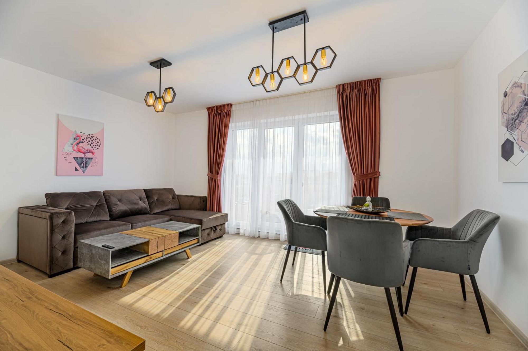 Luxury Landing Apartments Complex Qualis Брашов Экстерьер фото