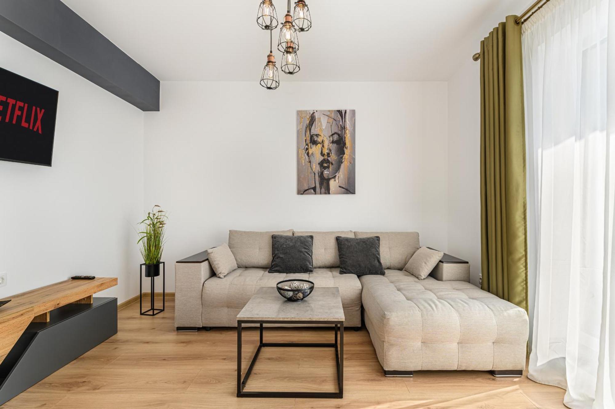 Luxury Landing Apartments Complex Qualis Брашов Экстерьер фото
